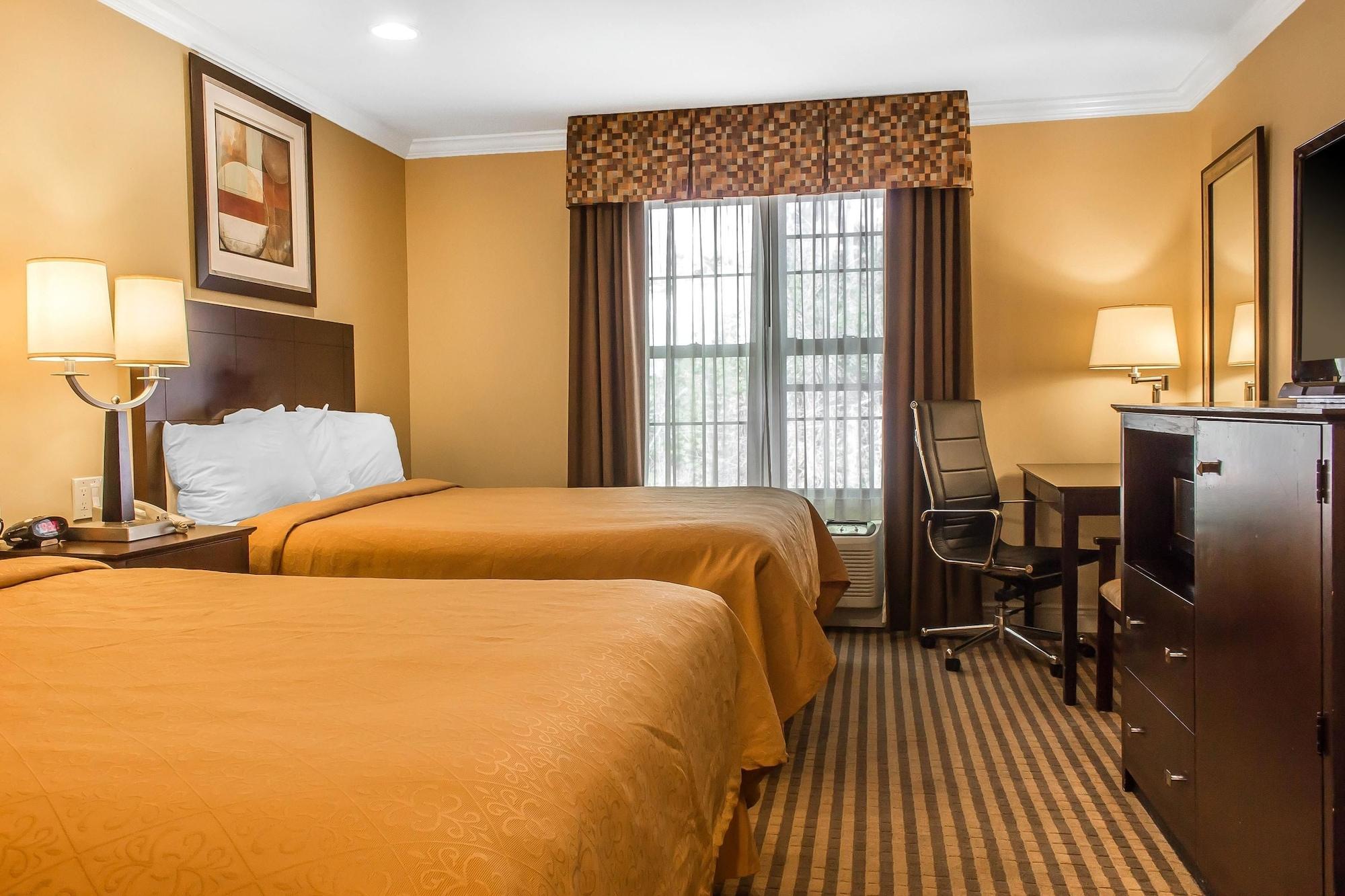 Quality Inn Near Mountain Creek Vernon Εξωτερικό φωτογραφία
