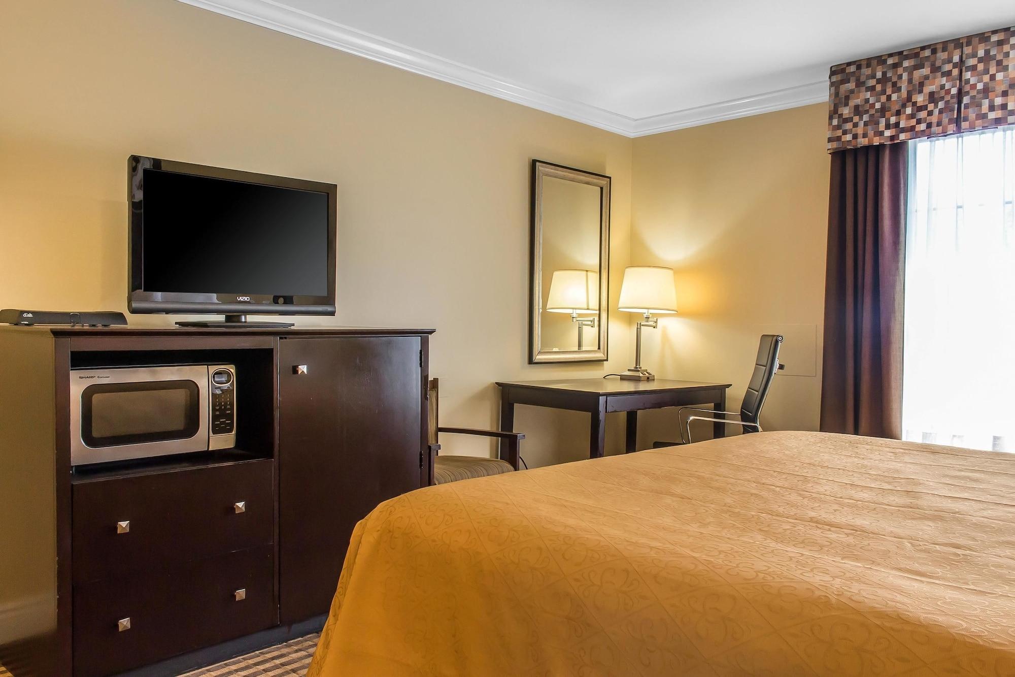Quality Inn Near Mountain Creek Vernon Εξωτερικό φωτογραφία