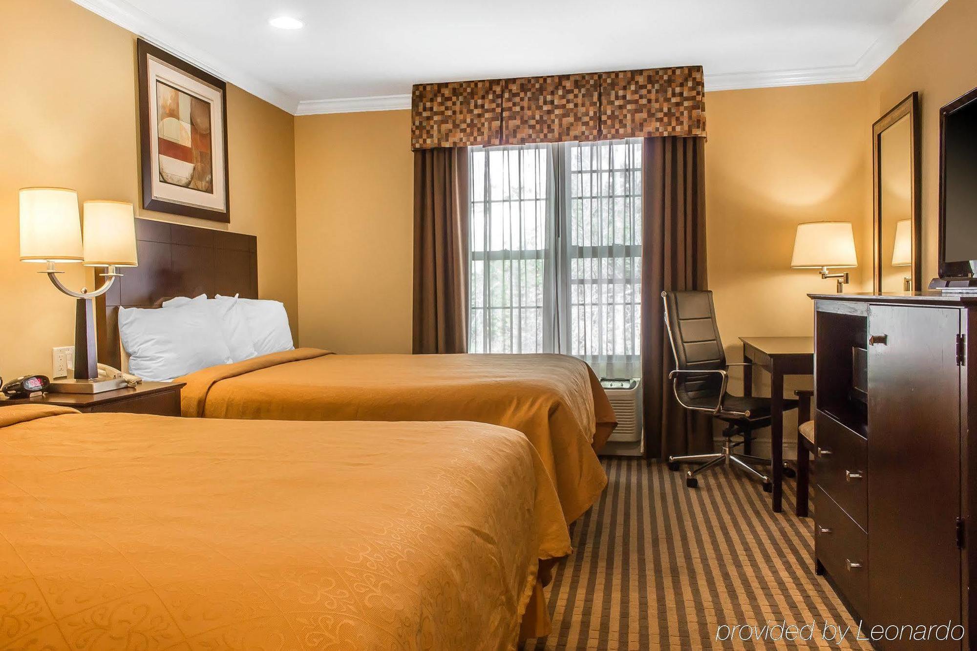 Quality Inn Near Mountain Creek Vernon Εξωτερικό φωτογραφία