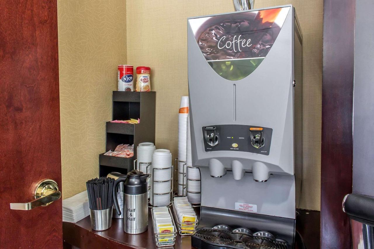 Quality Inn Near Mountain Creek Vernon Εξωτερικό φωτογραφία